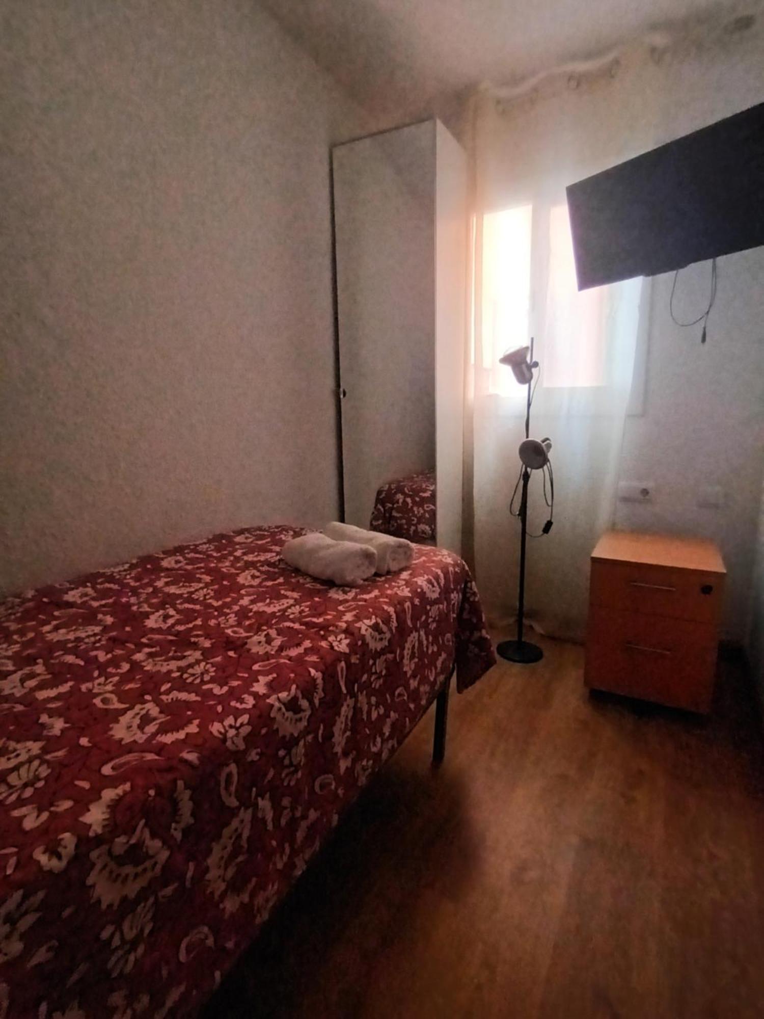 Apartamento Paris L'Hospitalet de Llobregat Extérieur photo