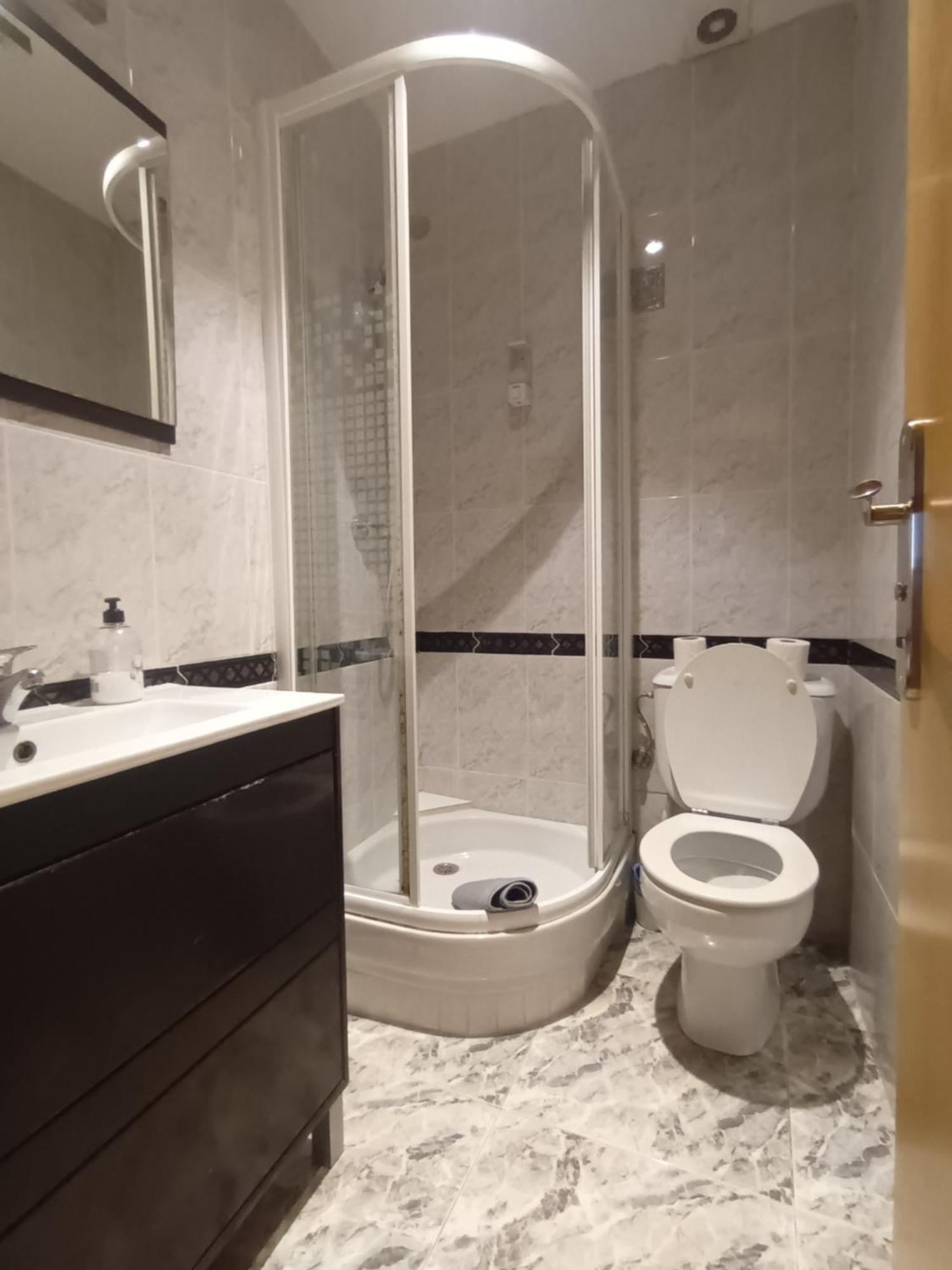 Apartamento Paris L'Hospitalet de Llobregat Extérieur photo